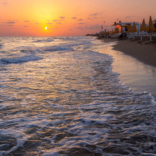 Settembre Salento tramonto sul mare di Porto Cesareo